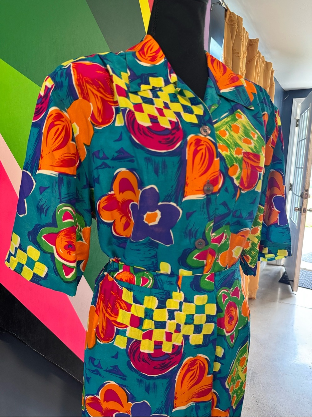 Vintage 80s / 90s SK & Company 100% Silk 2 Piece Skirt and Shirt Set - Picture 3 of 10